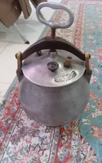 زودپز قدیمی کلکسیونی برا ۱۲۳ سال پیش قدیمی دس