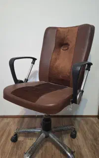 صندلی چرخدار اداری