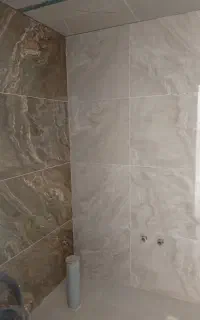 کاشی کاری چسبی ودوغابی