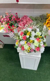 توزیع و پخش گل های مصنوعی هندی و خارجی