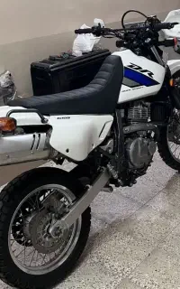 سوزوکیdr650