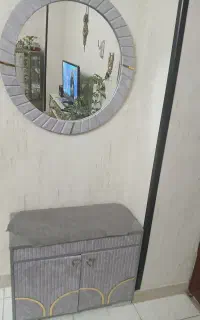 جاکفشی باکسی دارای نشیمن  وآینه