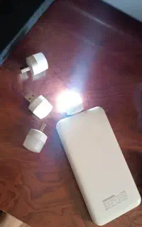 پاور بانک با ۴ چراغ