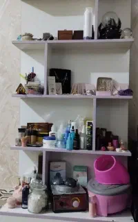 کتابخانه یا باکس لوازم آرایش
