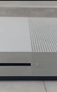 x باکس  وان اس  یک ترابایت بسیار  سالم