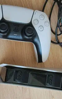 دسته ps5 همراه با شارژر