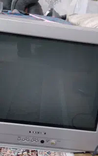 تلوزیون ۲۱اینچ سامسونگ سالم