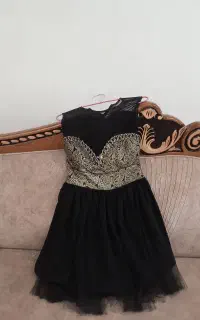 لباس مجلسی مشکی طلایی، دست‌نخورده و سایز ۱