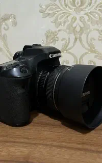 دوربین کانن 80d + لنز فیکس 50mm f1/4