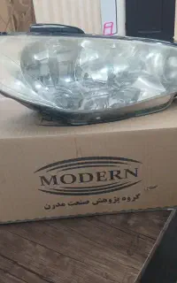 چراغ جلوی ۲۰۶