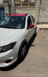کوییک R سفید قرمز