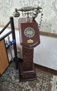 میز تلفن چوبی طرح کلاسیک