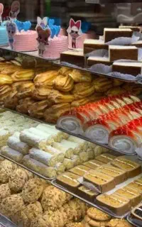 فروش انواع شیرینی‌ها با قیمت کارگاه پخت روزانه