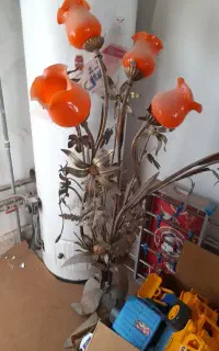 اباژور ایستاده