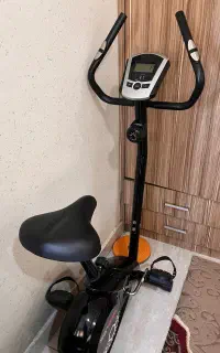 دوچرخه ثابت مانیتور دار magnetic system