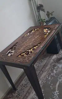 میز ناهارخوری و ۴ عدد صندلی