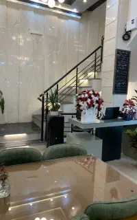 باریستا خانم یا آقا