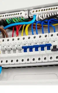 برق کار  تضمینی با ضمانت  آیفون  برقکاری سوراخکاری