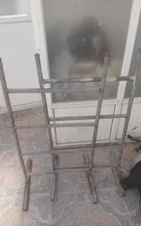 یه جفت کرسی پا قالی باقی