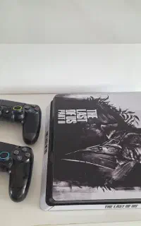Ps4 اسلیم،دو دسته،کپی خور،بسیار تمیز