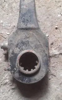 جغجغه ترمز. و پروانه