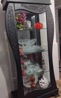 بوفه پشت آینه