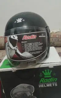 کلاه ایمنی کاملا نو با کارتن