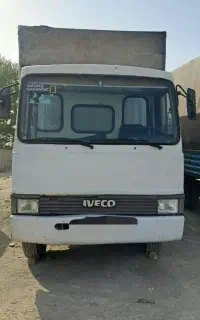 ایویکو مدل ۸۱ چادری مسقف ۶تن
