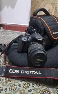 دوربین حرفه ای کانن 700d