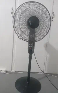 پنکه ایستاده