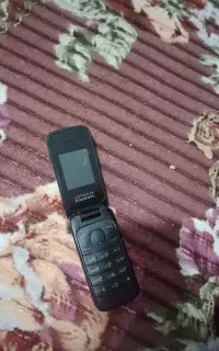 گوشی تاشو