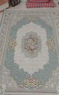 دو عدد فرش ۶ متری کارکرده