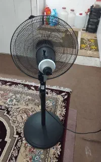 پنکه ایستاده