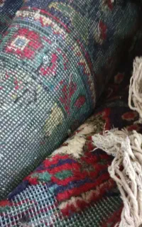 فروش دست بافت  دوازده،قدیمی  احتیاج به رفتگری دارد