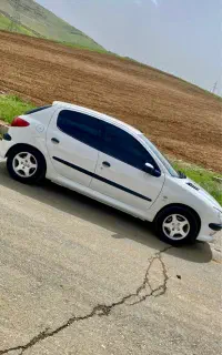 پژو۲۰۶مدل۸۸تیپ۶اتومات سفارشی تمیز