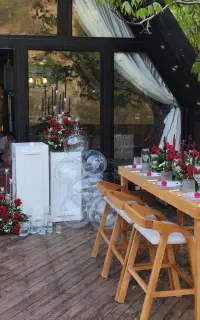 گل ارایی و بادکنک آرایی دیزاین لند