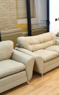 مبل ۵نفره ی کاملاسالم بدون پارگی وسوختگی