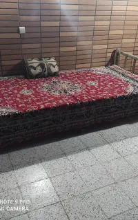 سه تا تخت حیاطی چوب قدیمی محکم