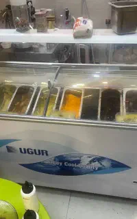 یخچال بستنی