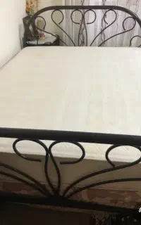 تخت دونفره به همراه خوشخواب