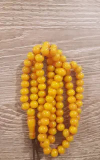 تسبیح کهربا کهنه