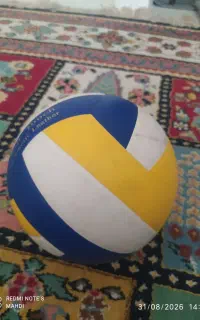 توپ والیبال