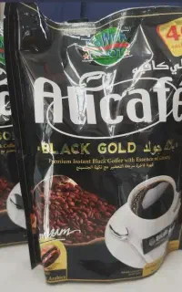 چند کارتن علی کافه