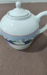 قوری  نو به فروش می‌رسد
