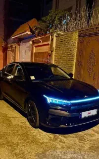 کی ام سی j7مدل1404 برج9صفر10هزارکار