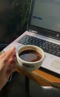منشی و ادمین و کارشناس فروش غیر حضوری می شوم