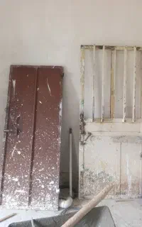 دو عدد درب با چارچوب به فروش میرسد