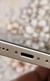 فروش ایفون۱۳ سفید درحدخشک