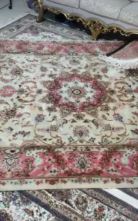 فرش دستبافت کاشمر طرح شجاعی گل ابریشم