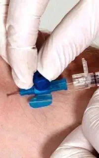 دوره آموزشی تزریقات ،پانسمان،دارو شناسی